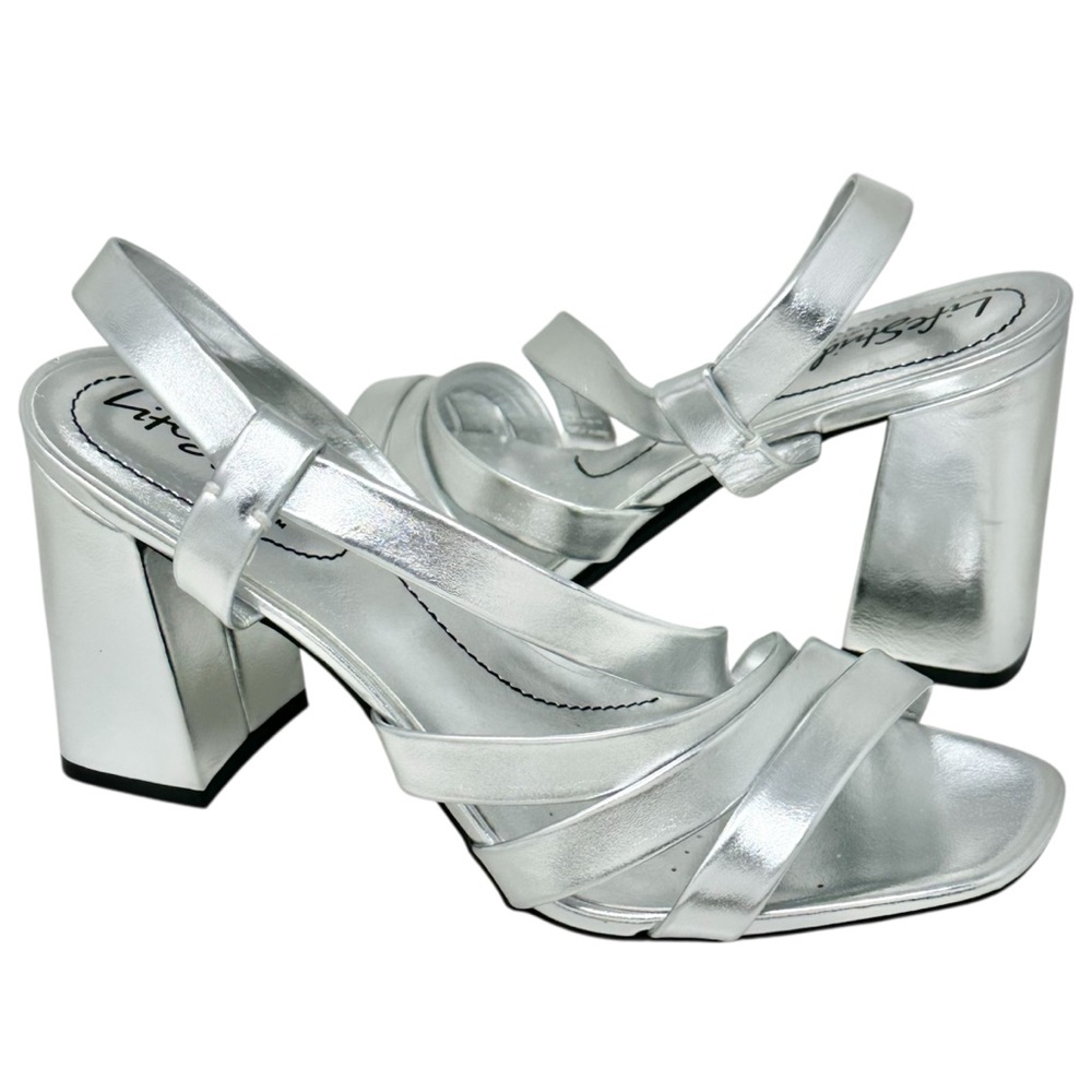 NEW Life Stride Broadway Metallic Silver Tone Strappy Block Heel Sandal 8.5 Wide
